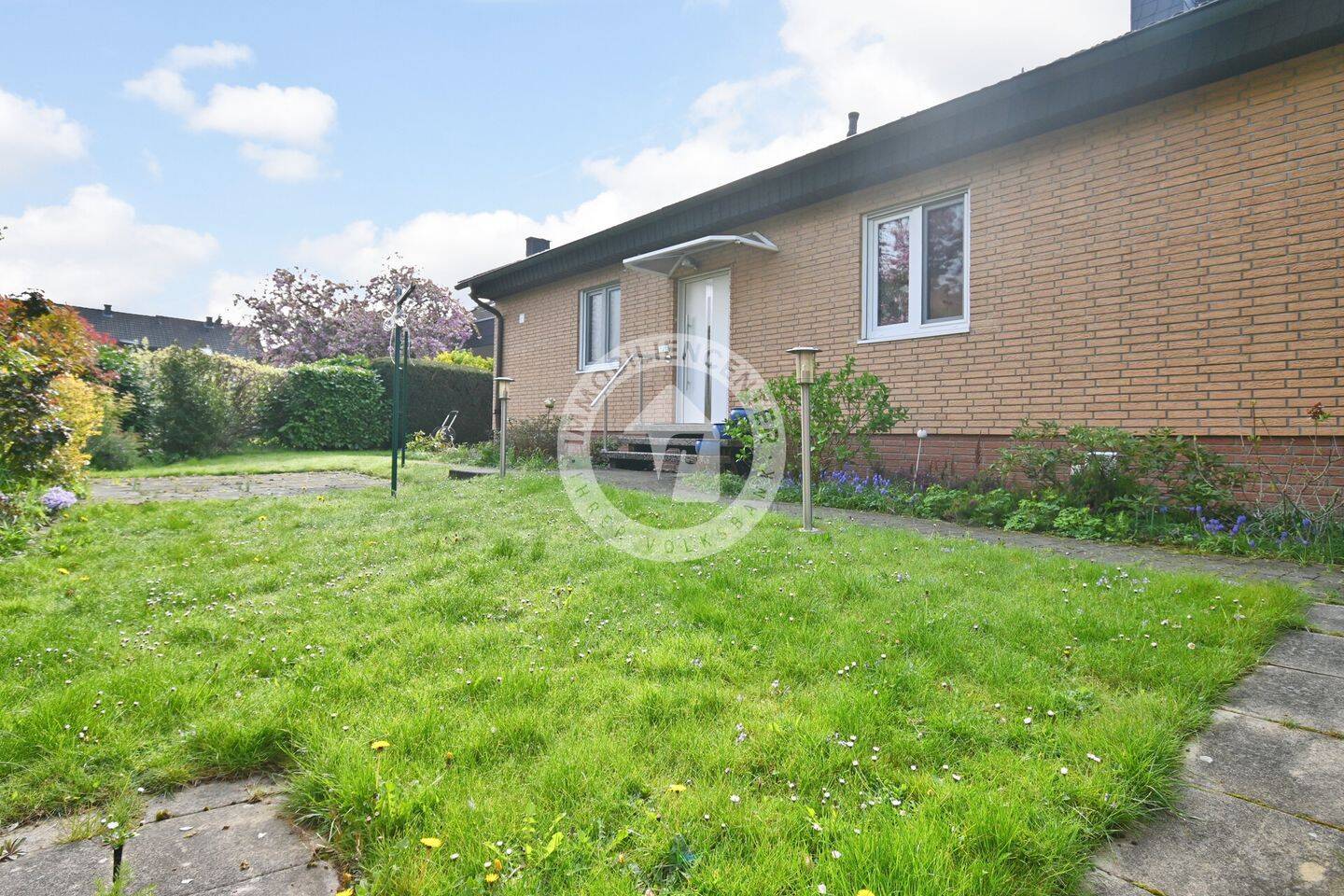 Ihr neues Zuhause im Grünen: freistehender Bungalow auf einem Erbbaugrundstück, 59427 Unna