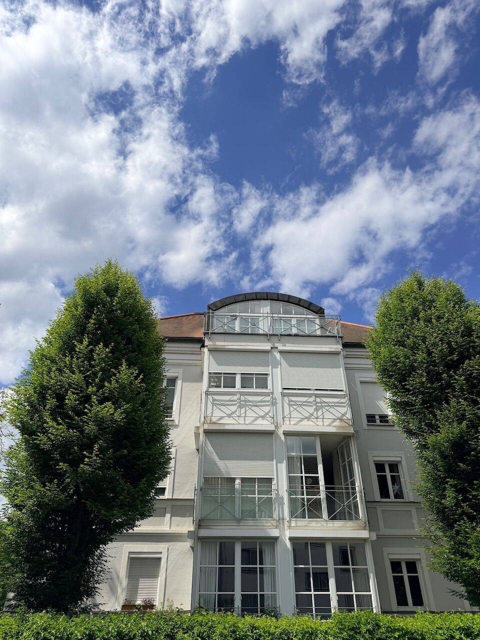 Großzügige 2-Zimmerwohnung mit EBK, Stellplatz u. Balkon im inneren Westen!, 93049 Regensburg (Großprüfening-Dechbetten-Königswiesen Innenstadt Westenviertel)