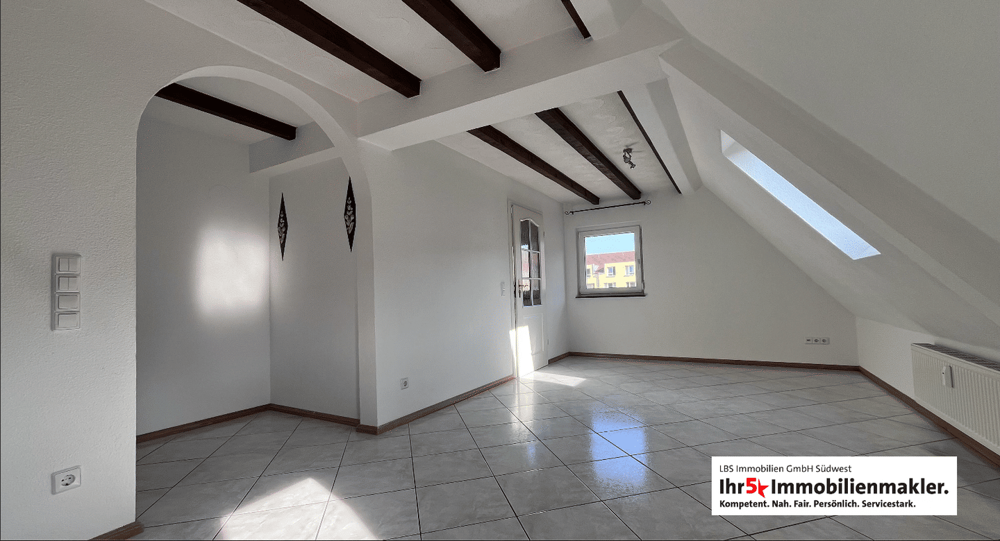 Möblierte 4er‑WG‑Maisonette in Albstadt‑Ebingen mit 2 Bädern & Flex‑Raum zum Studieren/Gamen, 72458 Albstadt