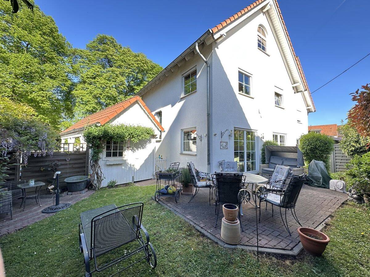 Tolles Familyhaus in ruhiger Lage!, 65931 Frankfurt am Main (Sindlingen Zeilsheim)