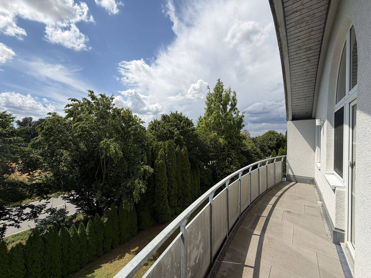 Großzügige 2-Zimmer-Wohnung mit sonnigem Balkon, 88483 Burgrieden