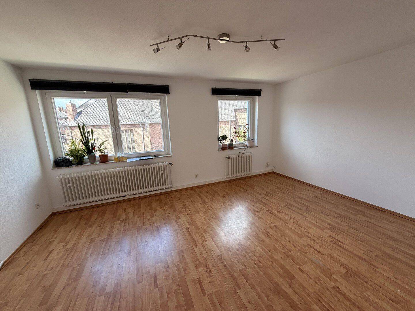 City, gut geschnittene schöne 3-Zimmer Wohnung an der Lorettostraße/Ecke Bilker Allee, 40215 Düsseldorf (Friedrichstadt)