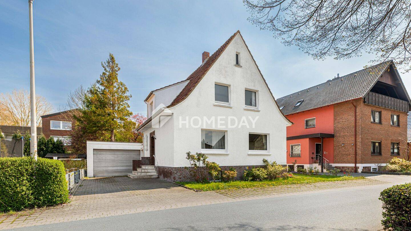 Charmantes Einfamilienhaus mit großem Garten, Dachterrasse und Potenzial, 32547 Bad Oeynhausen
