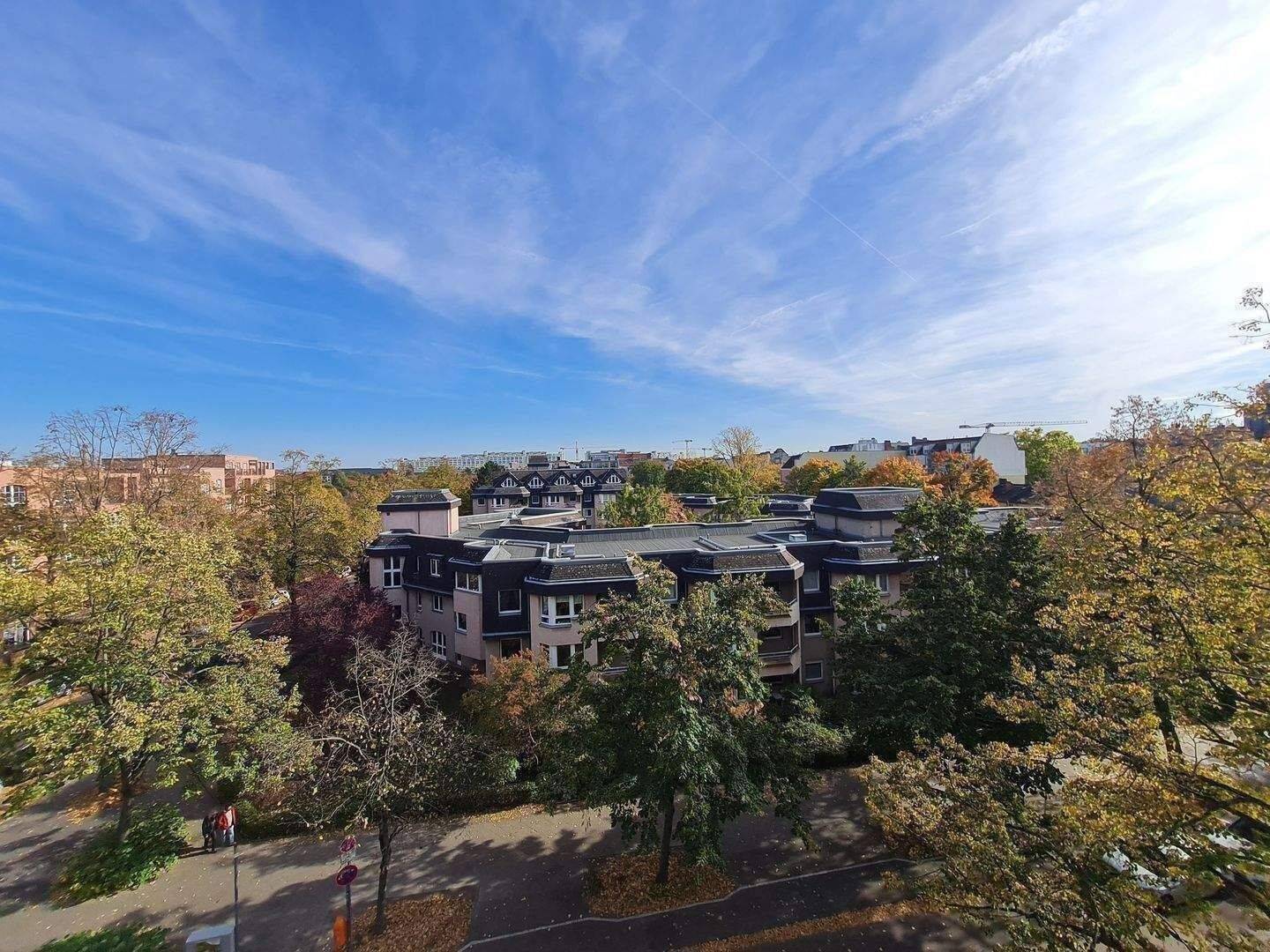 Fern-Ausblick*mehrere Kilometer! LEERE Wohnung*SCHMARGENDORF*Breite Str. vis-à-vis* LIFT ins 4. Obergeschoss S-O-Balkon, Deckenhöhe über 3 m – 14199 Berlin – Bild 1 von 4