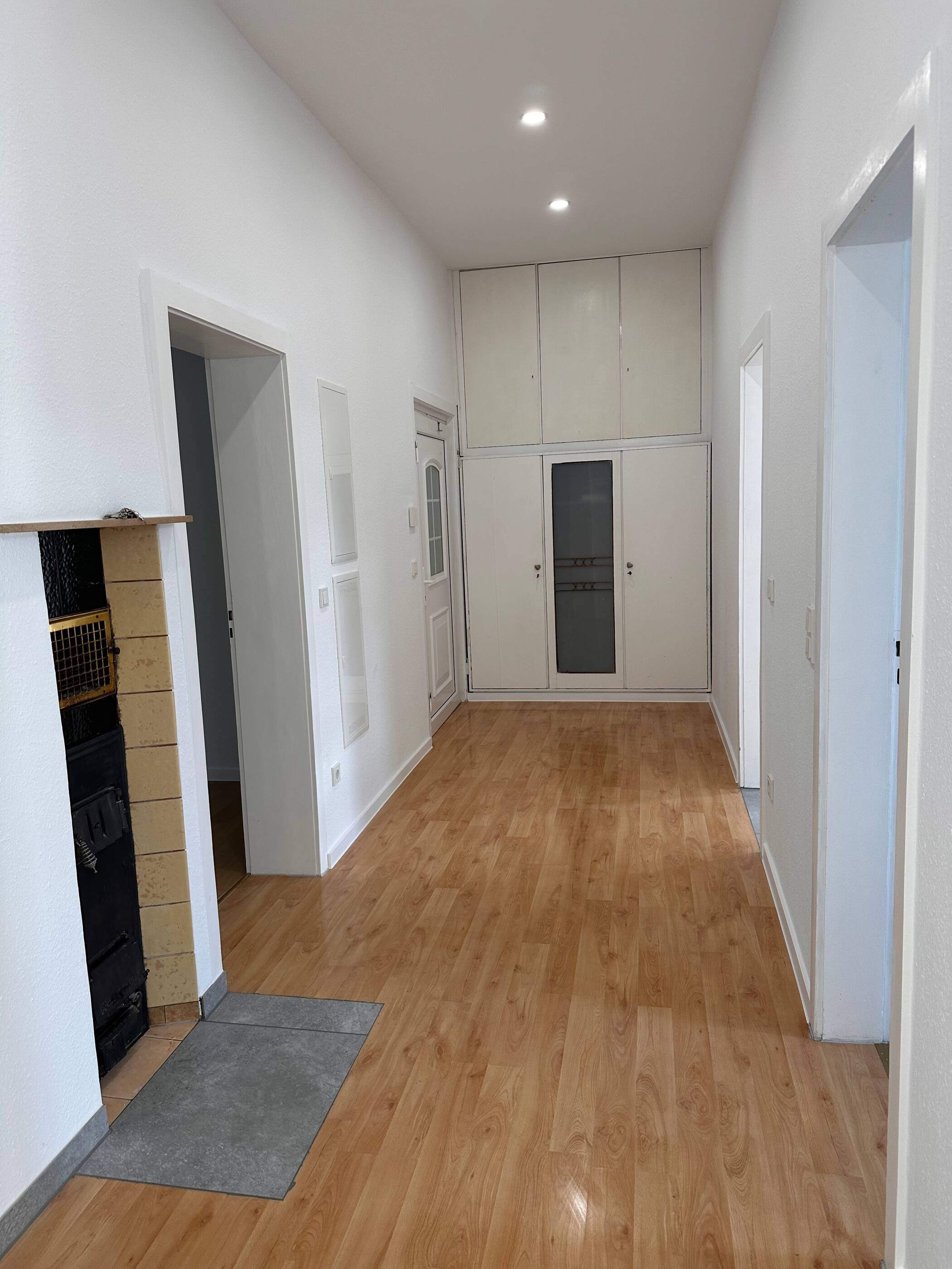 Kleines Juwel: 3-ZKB mit großer Terrasse und riesigem Garten in Ludwigshafen, 67063 Ludwigshafen am Rhein (Friesenheim/Nord)