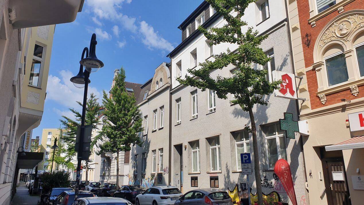 Herne-Mitte / Nähe Fußgängerzone: 2 Häuser mit 18 Wohnungen, frisch saniert, noch leerstehend, 44623 Herne (Baukau-Ost Herne-Mitte Herne-Süd)