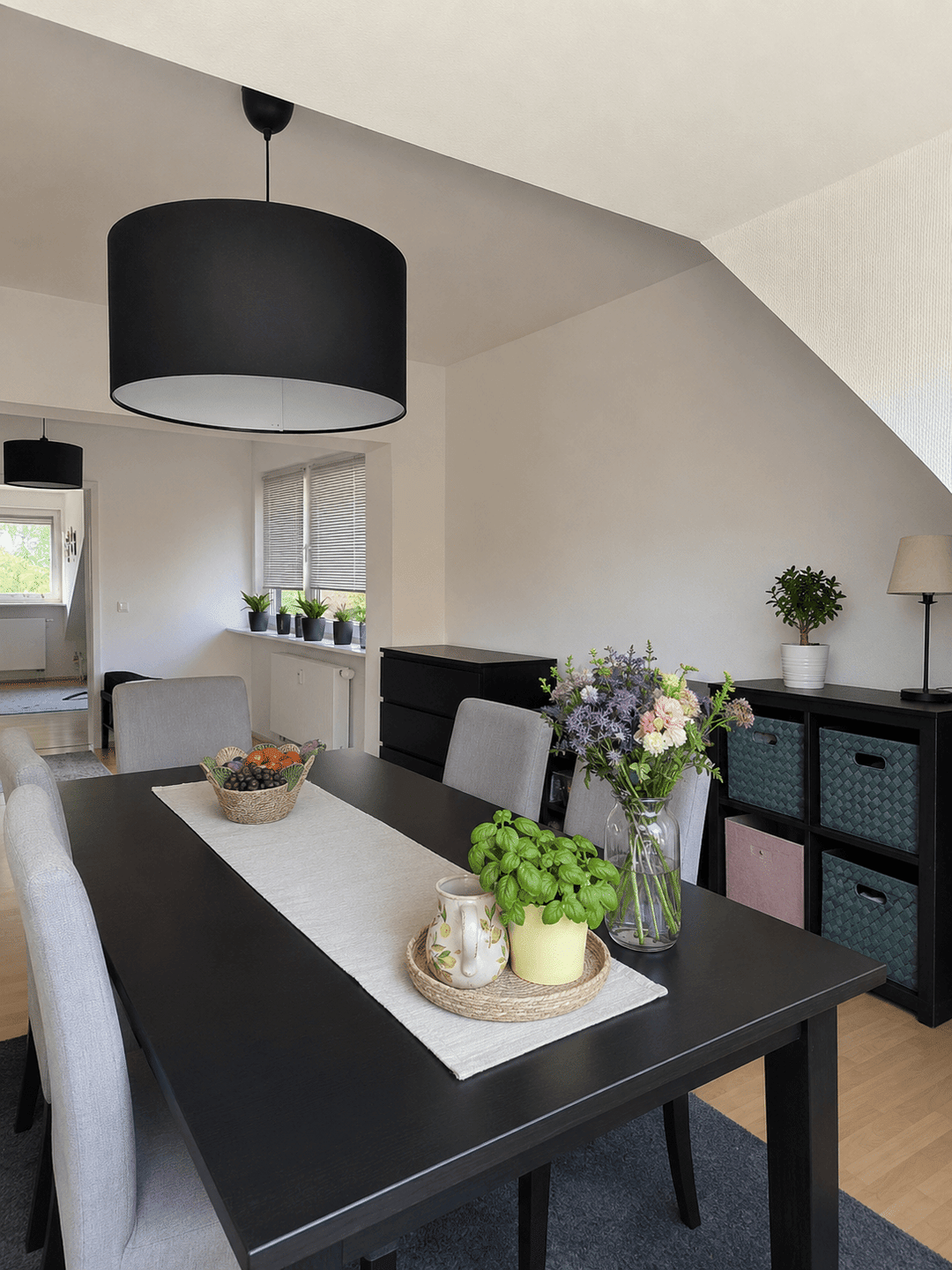 Großzügiges Wohnen mit Stil-4 Zimmer Wohnung mit Balkon, Kamin und Klimaanlag in Buchholz, 47249 Duisburg (Buchholz Großenbaum Wanheim-Angerhausen)