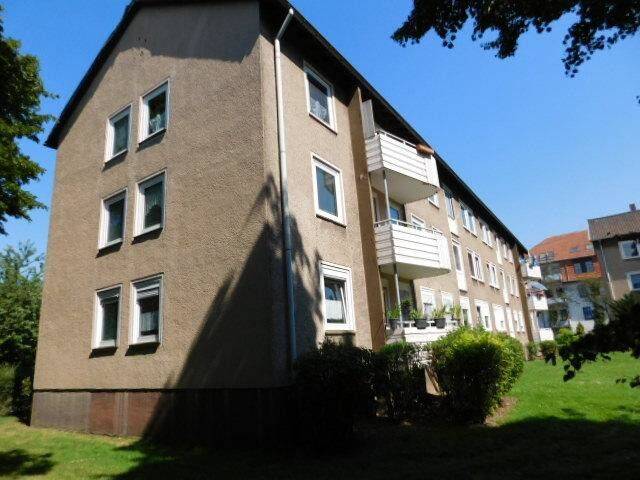 ***Top renoviert und bezugsfertige Singlewohnung mit Balkon***, 47229 Duisburg (Bergheim Friemersheim Rheinhausen-Mitte)
