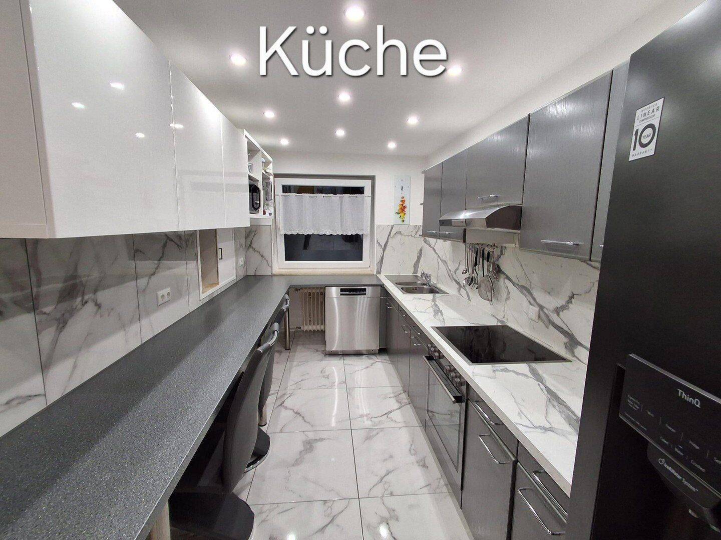 Modernisierte 3 Zimmer Wohnung mit Balkon Aufzug und Garage in Waldbronn, 76337 Waldbronn