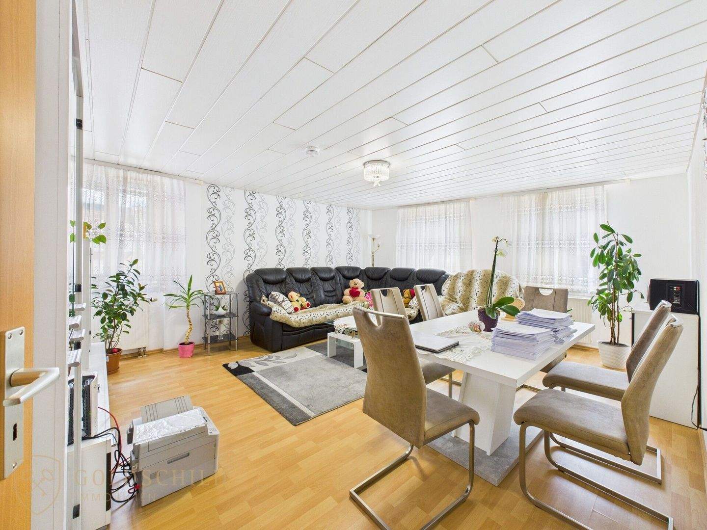 3 Zimmer Wohnung mit ca. 100 qm zur Anmietung –  TOP Gepflegt mit Einbauküche – Ab 01. Juli 2026, 72639 Neuffen