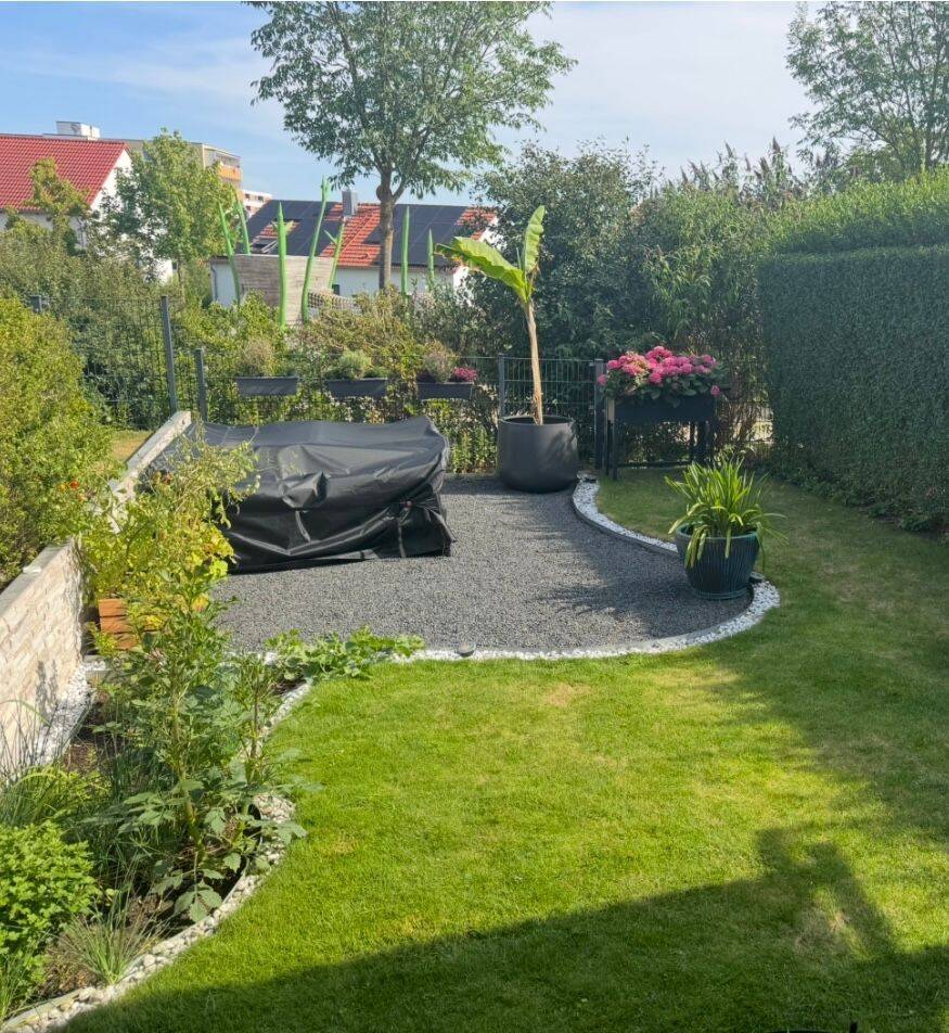 Sehr gepflegtes RMH mit EBK sucht Nachmieter, 93057 Regensburg (Brandlberg-Keilberg Konradsiedlung-Wutzlhofen Reinhausen Sallern-Gallingkofen)