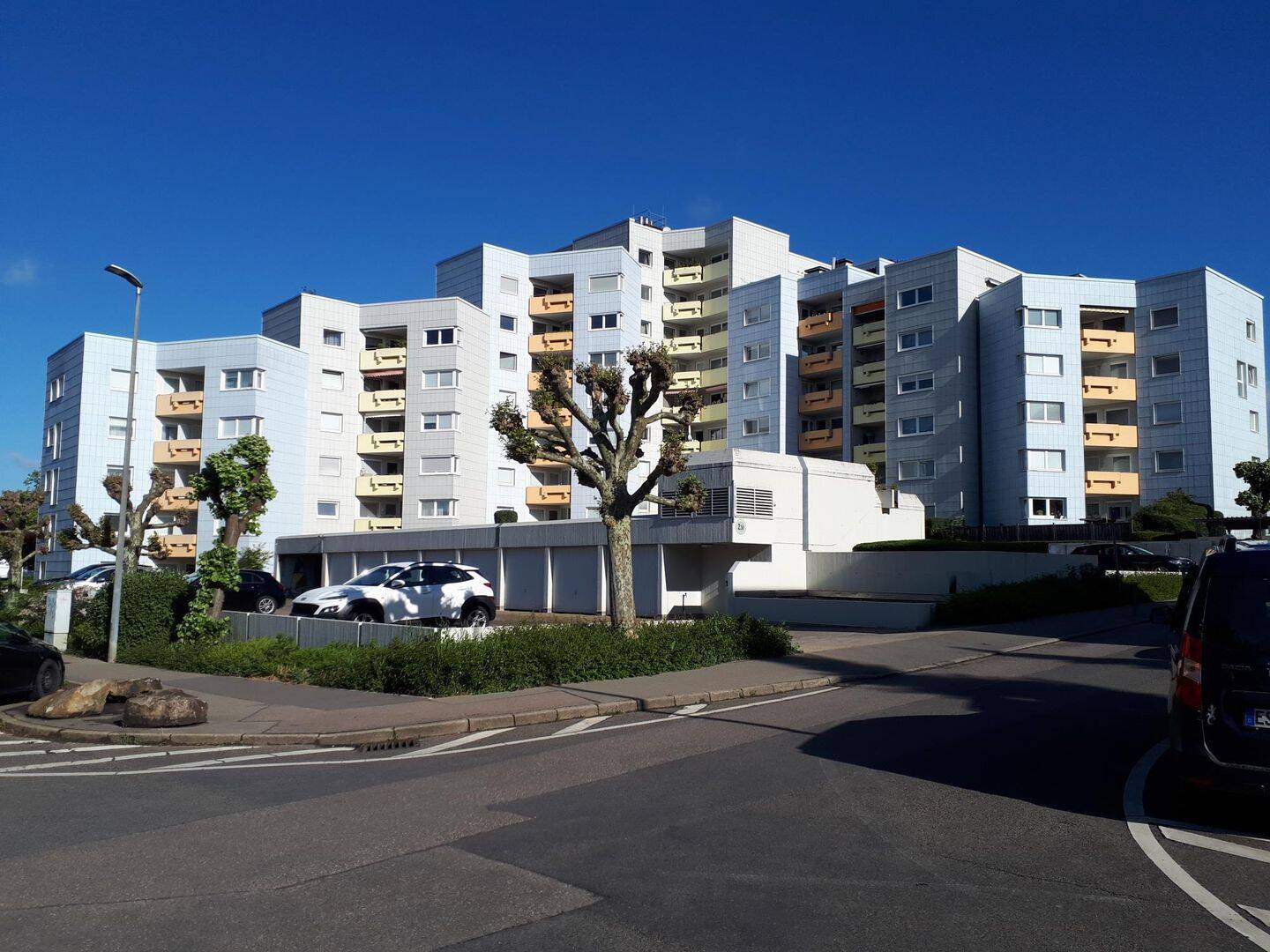 Gut aufgeteilte 2-Zimmer-Eigentumswohnung mit Potenzial, 73760 Ostfildern