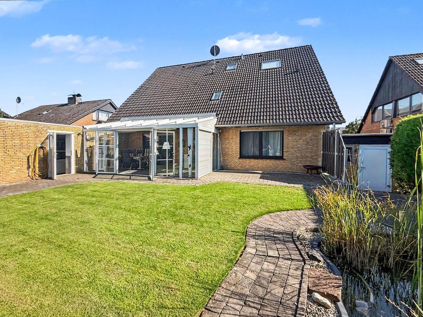 Traumhaftes Einfamilienhaus mit Einliegerwohnung im ruhigen Geldern Hartefeld, 47608 Geldern