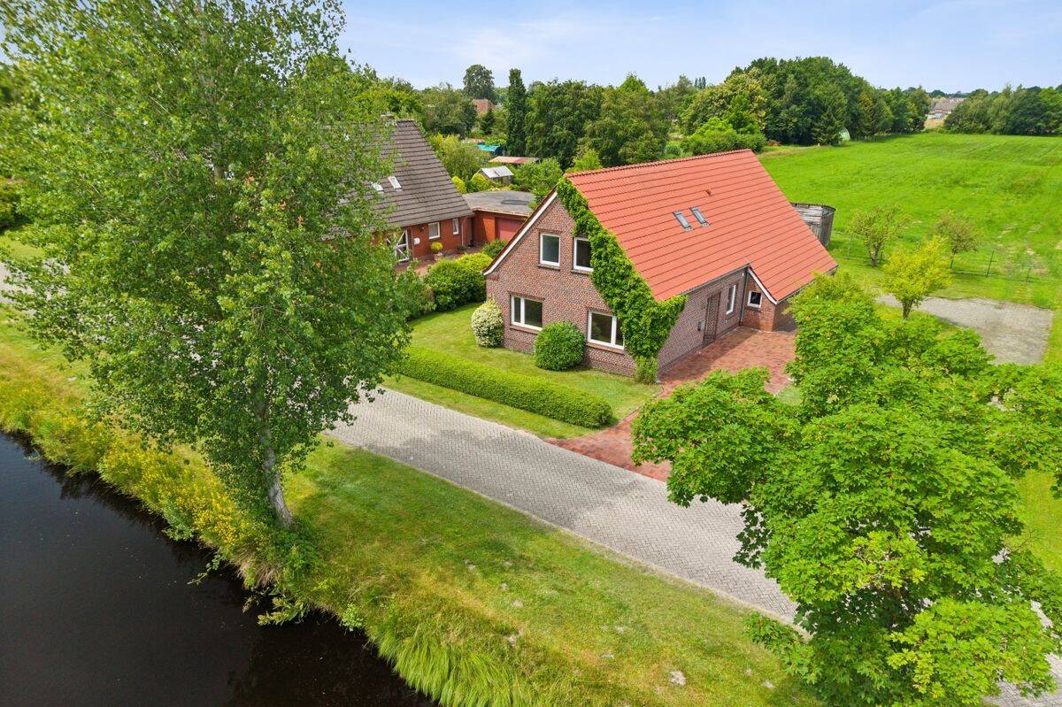 Gepflegtes Einfamilienhaus mit Scheune auf sehr großem Grundstück in idyllischer Lage, 26639 Wiesmoor