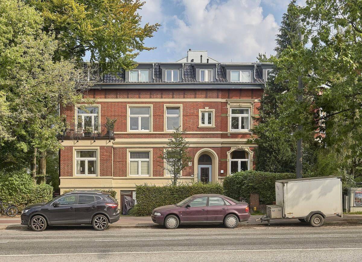 Großzügige 2,5-Zimmerwohnung in zentraler Lage, 22529 Hamburg (Hamburg-Nord)