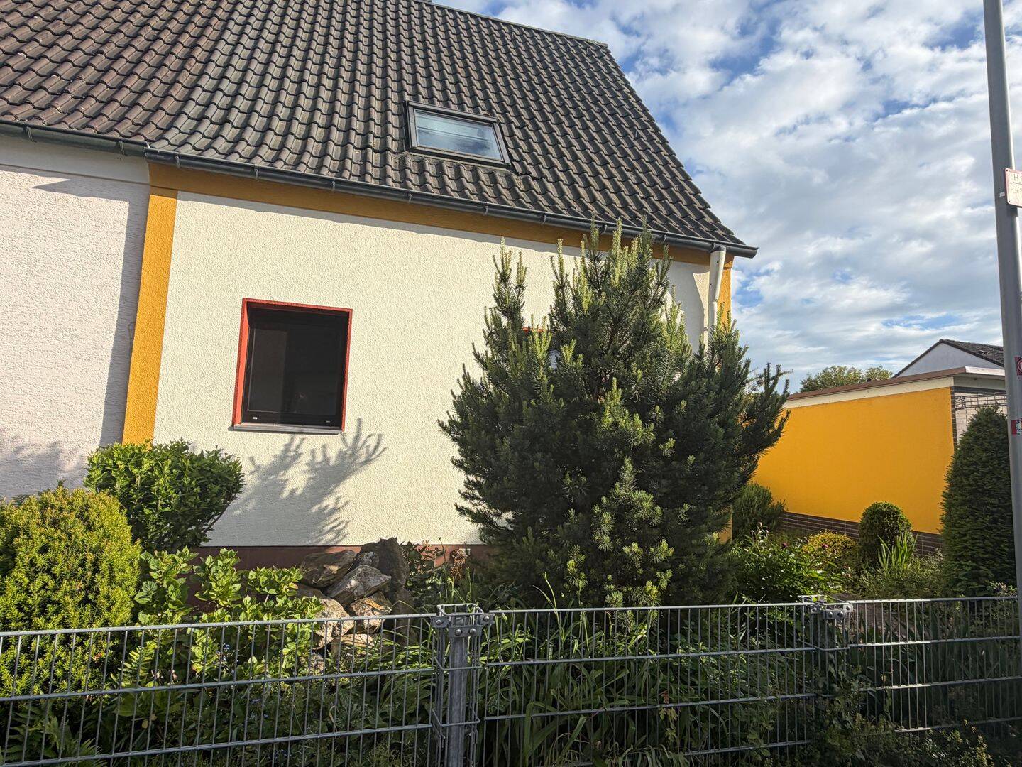 Attraktives Haus mit Sauna und Garage zu vermieten, 67065 Ludwigshafen am Rhein (Gartenstadt Maudach Mundenheim Rheingönheim West)