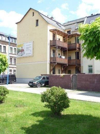 Wohnung mit Einbauküche – Ideal gelegen am Einkaufszentrum – Bad mit Fenster, 8280 Aue-Bad Schlema