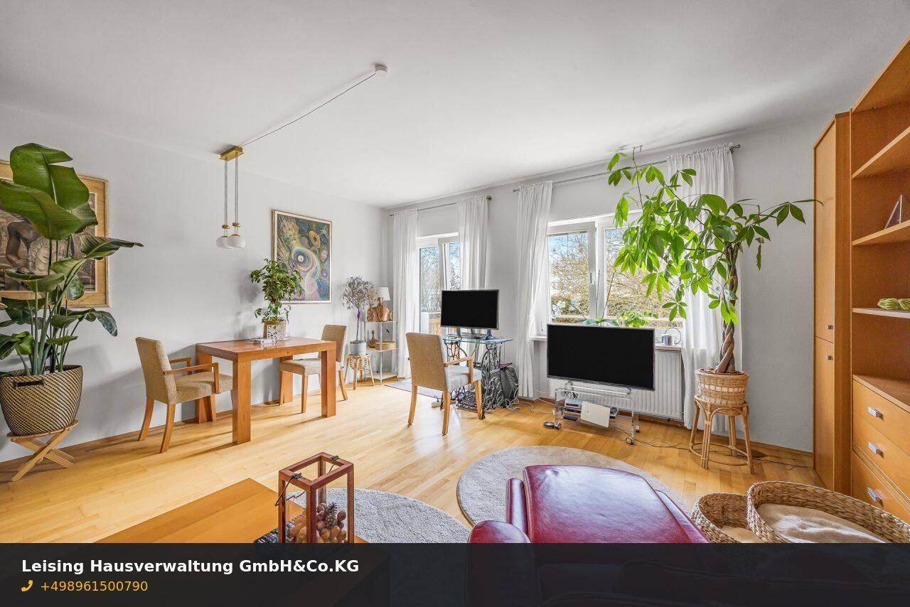 Einziehen und wohlfühlen – modernisierte 2,5 Zimmer-Wohnung, 82008 Unterhaching