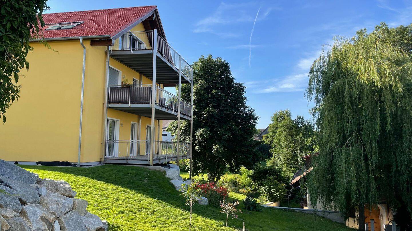 Hochwertige 3,5 Zi. Wohnung in wunderschöner Lage Oberschönegg, 87770 Oberschönegg