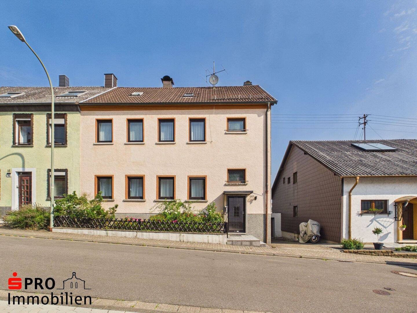 Zweifamilienhaus mit Garten in ruhiger Wohnlage, 66287 Quierschied