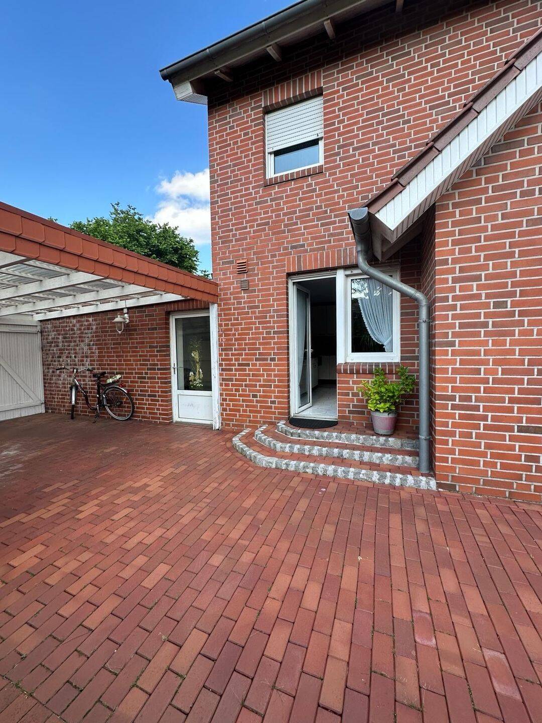 Großzügige 3-Zimmer-Wohnung in Emsbüren: 105 m², eigener Garten & 2 Bäder, 48488 Emsbüren