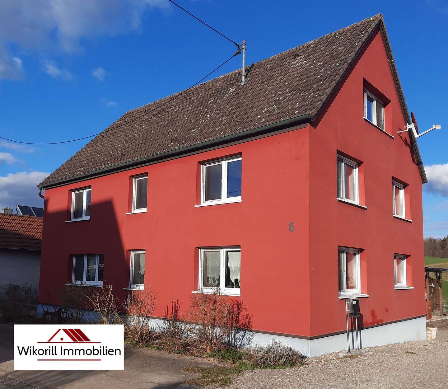 Kernsaniertes Einfamilienhaus für Pferdehaltung geeignet, 89290 Buch