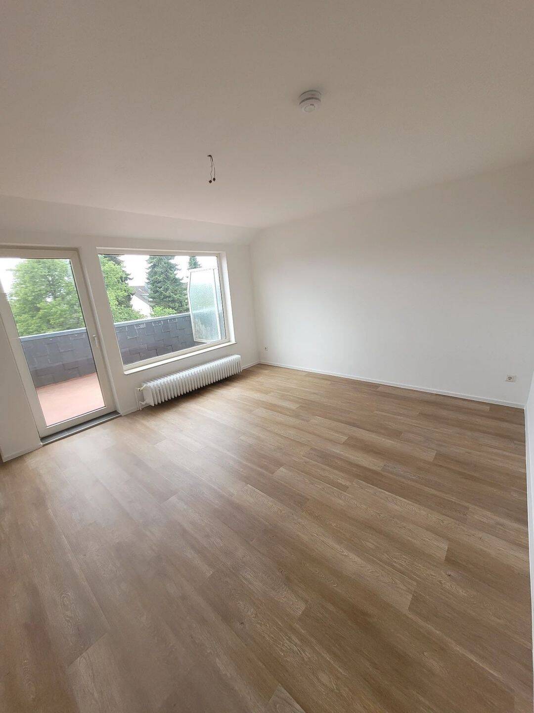 Schöne 1-Zimmer Wohnung in Solingen mit Balkon, 42699 Solingen (Höhscheid Merscheid Ohligs-Aufderhöhe)