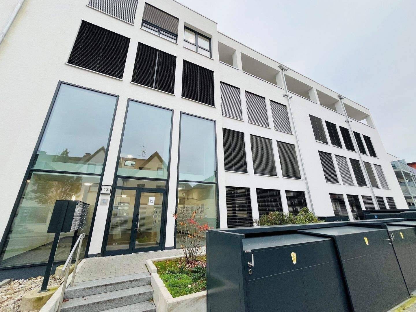 Moderne 2-Zimmer-Wohnung mit EBK und Balkon!, 91074 Herzogenaurach