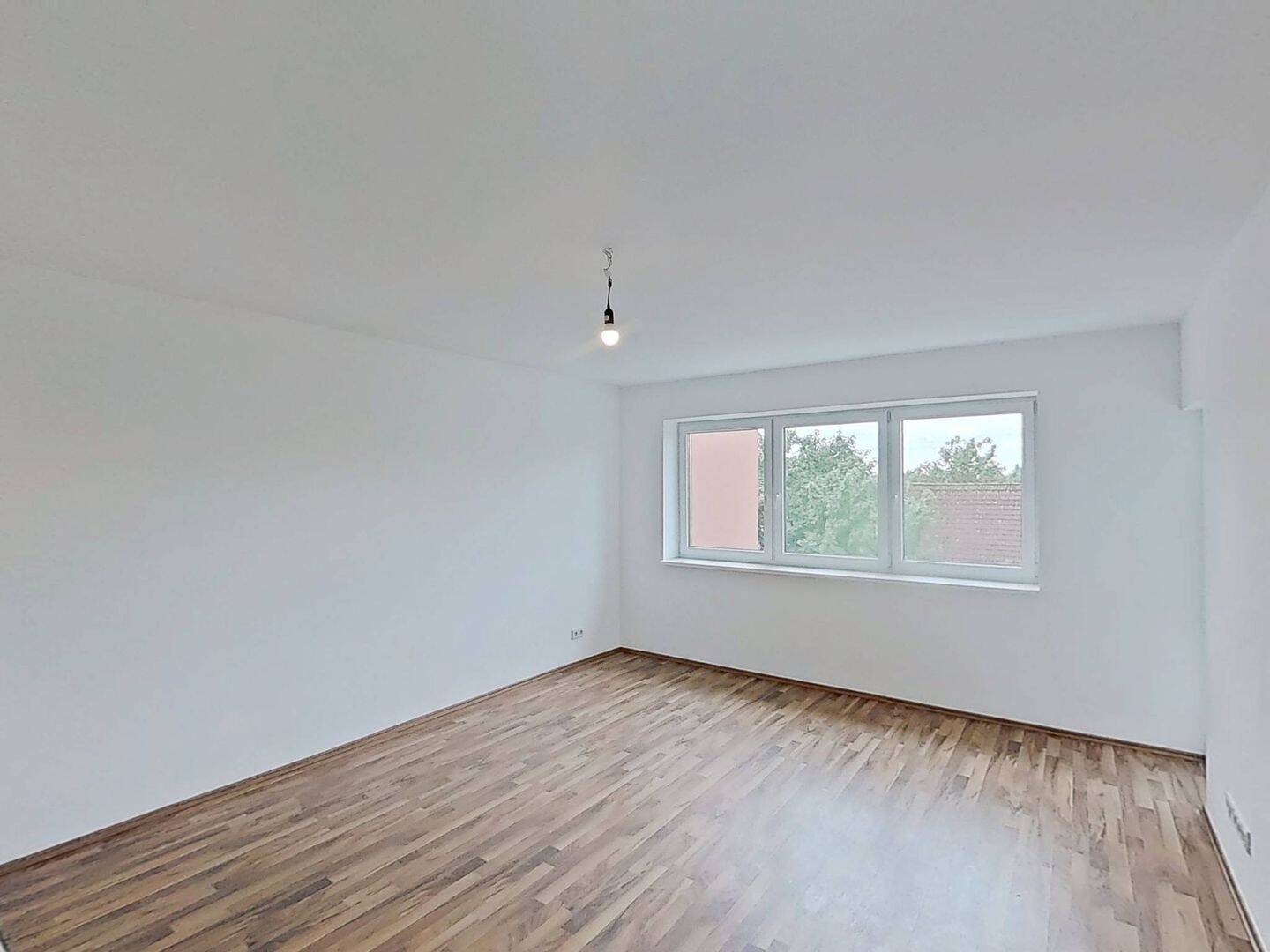 Geräumige 3-Zimmer-Wohnung mit BALKON und Wannenbad, 29229 Celle