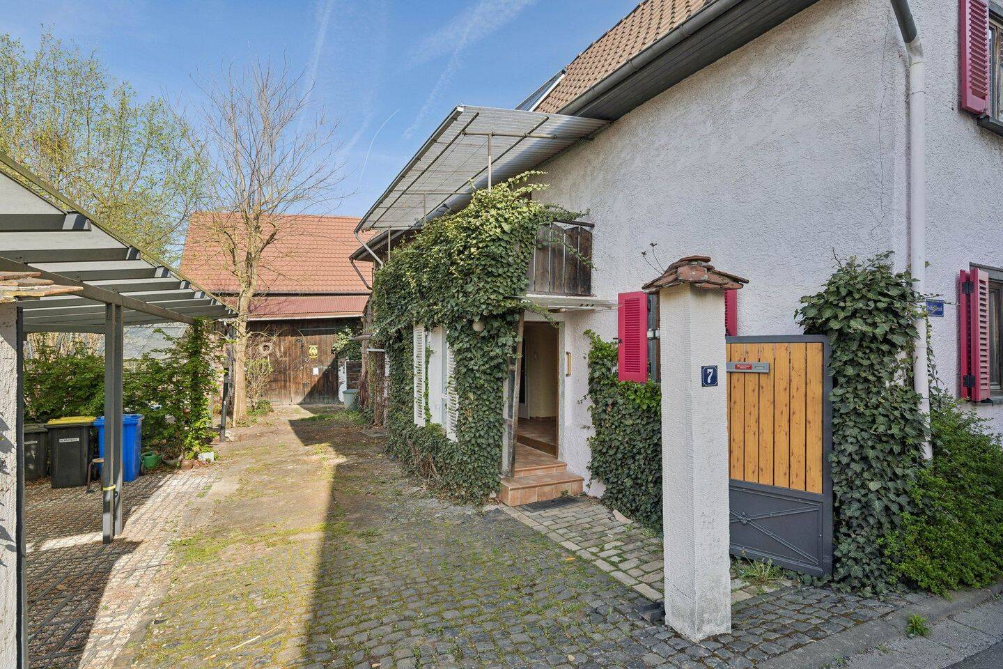 Berstadt: Sofort verfügbares 3-Zimmer-Haus auf großem Grundstück, 61200 Wölfersheim
