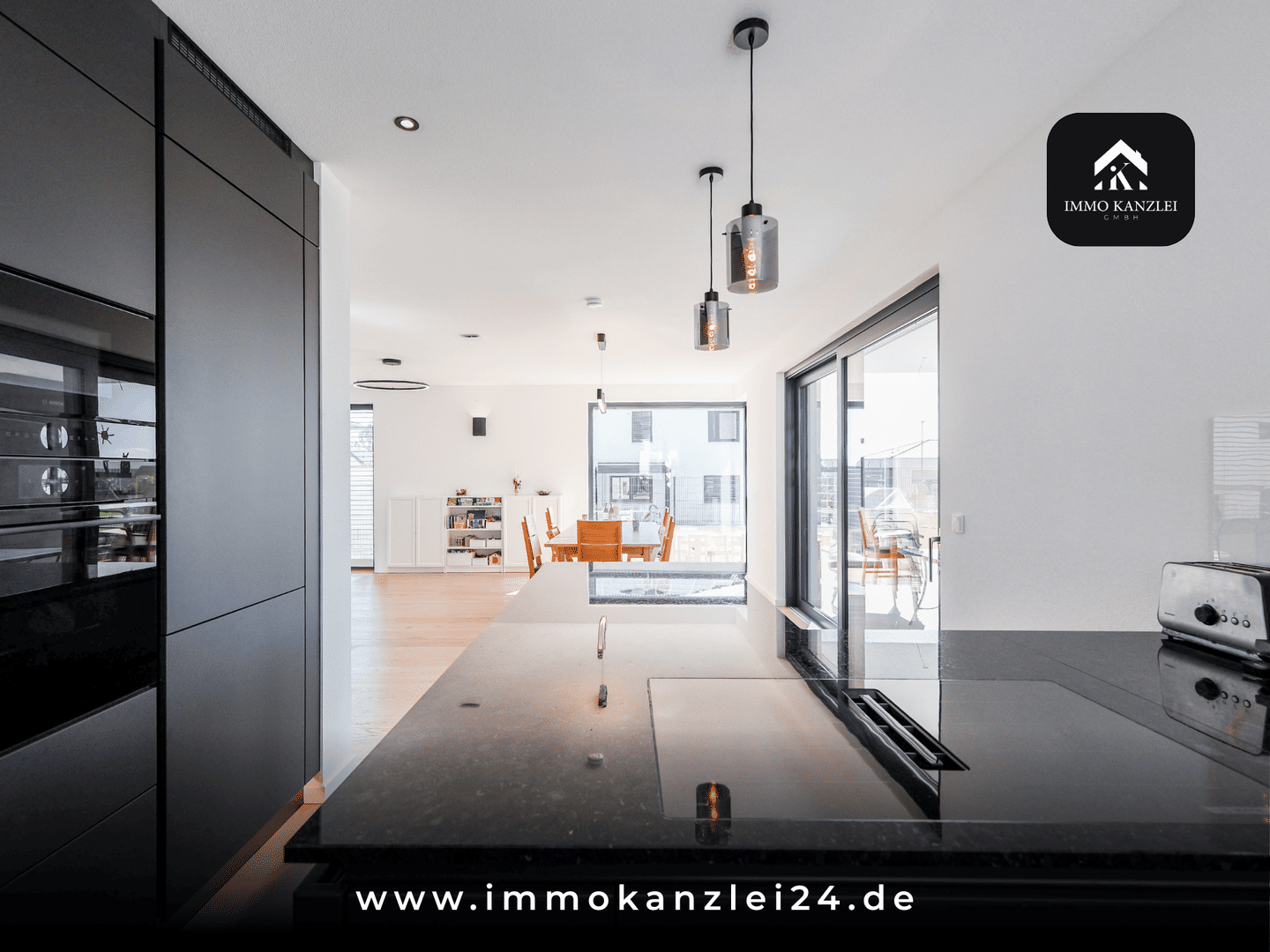 Neuried: Modernes EH40+-Haus mit Wärmepumpe & Einliegerwohnung!, 77743 Neuried