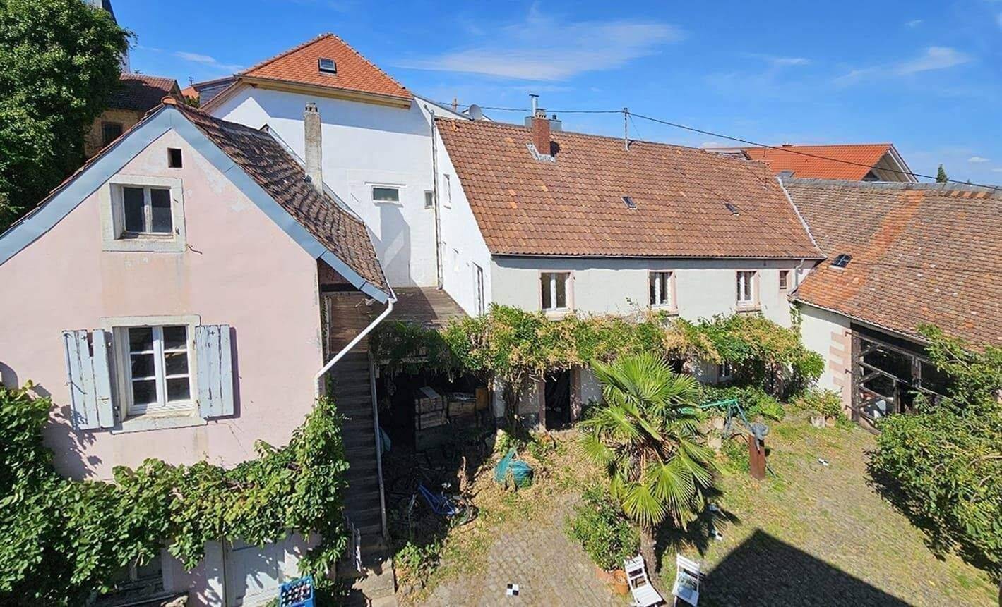 Bis zu 650m² Wohnfl. realisierbar ! In sich geschlossenes Areal ! Herrenhaus aus dem Jahr 1839 !, 67434 Neustadt an der Weinstraße (Diedesfeld Hambach Neustadt-Stadt)