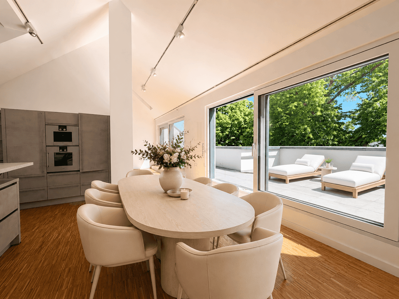 Haus im Haus! Luxus verteilt auf 2 Ebenen mit Garten und Garage in Villenlage, 12307 Berlin (Tempelhof-Schöneberg Lichtenrade Marienfelde)