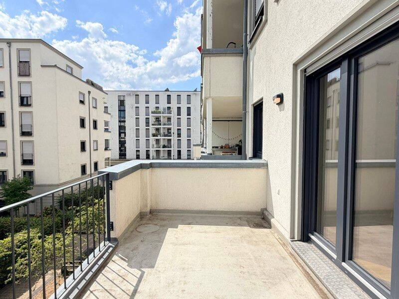 Attraktiv geschnittene 2-Zimmer-Wohnung mit Balkon und EBK – sofort verfügbar!, 60435 Frankfurt am Main