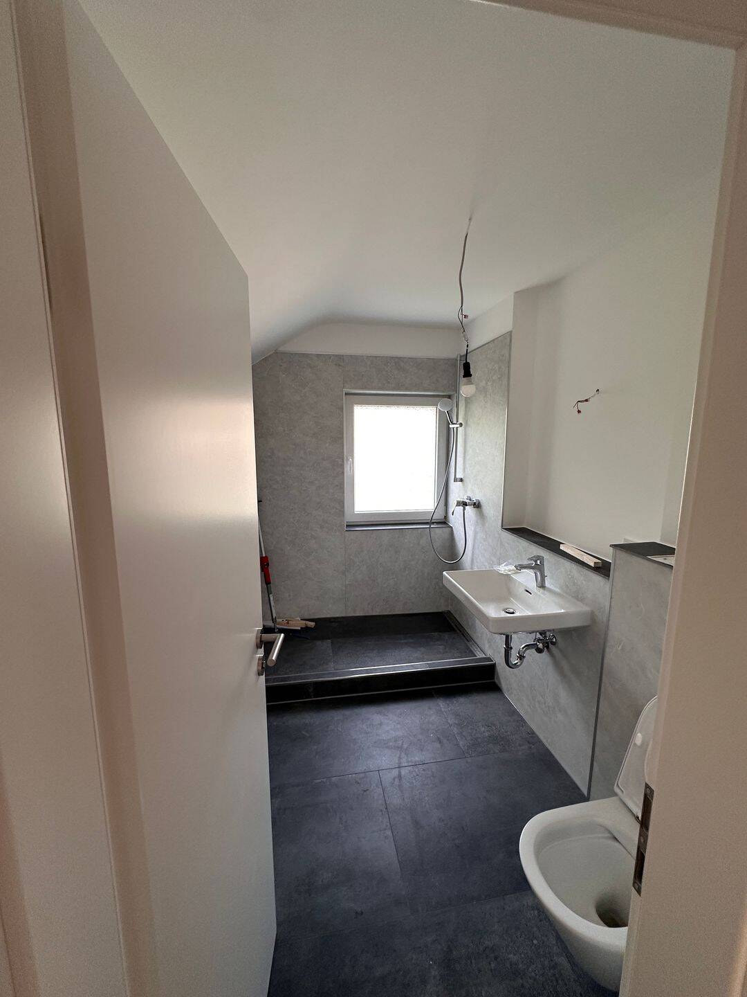 Gut gelegte, kernsanierte 3-Zimmer Wohnung im schönen Hösel, 40883 Ratingen
