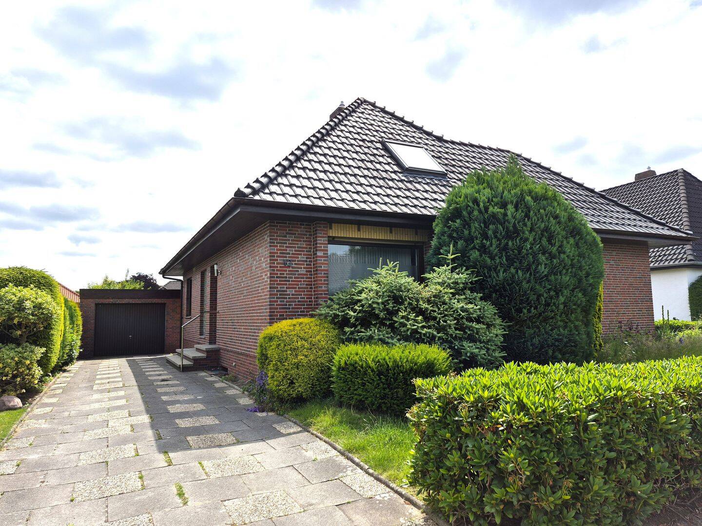 Charmantes Einfamilienhaus in Toplage von Nordenham, 26954 Nordenham