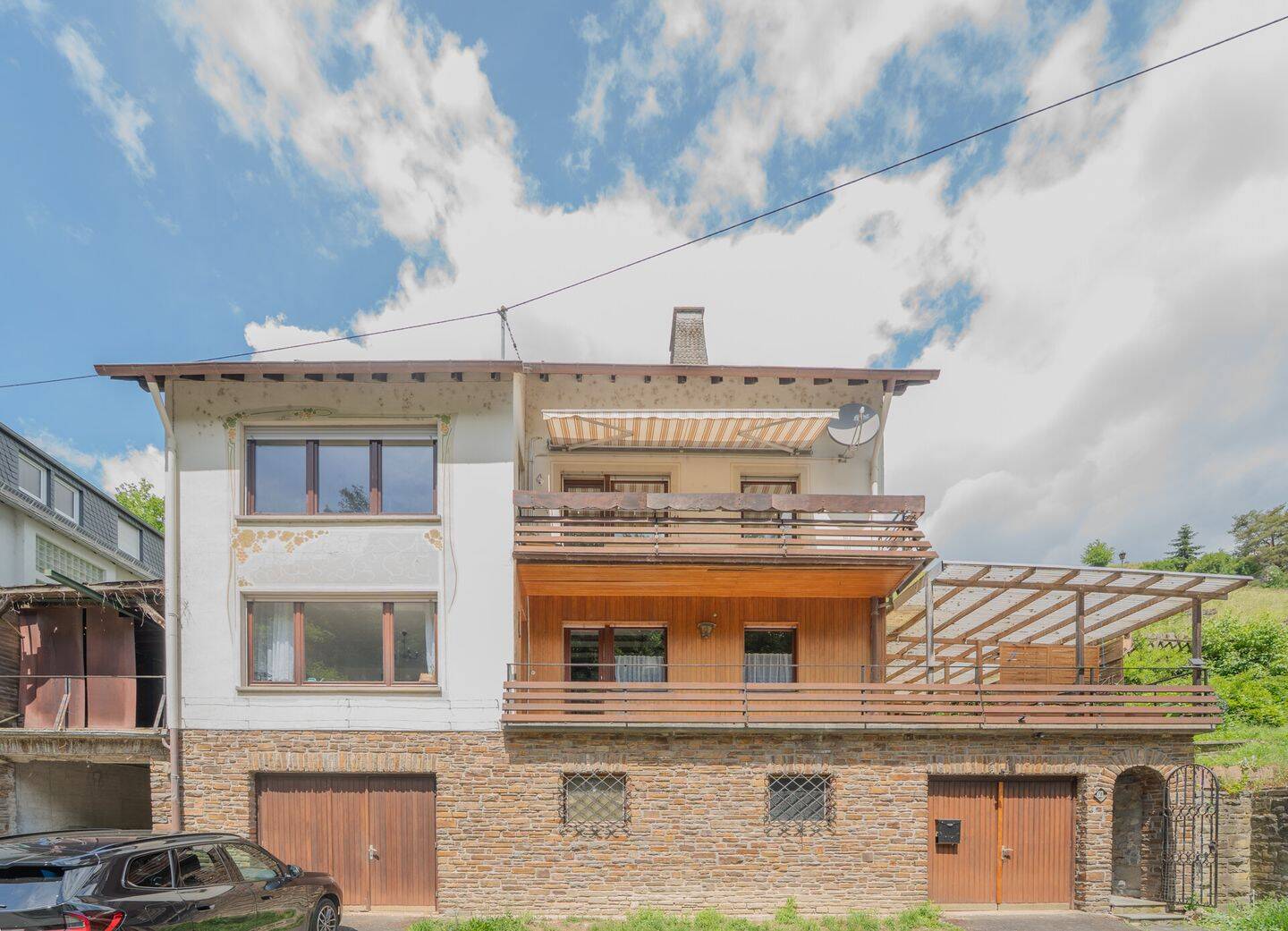 Zweifamilienhaus mit DG Einliegerwohnung in Oberwesel am Rhein, 55430 Oberwesel