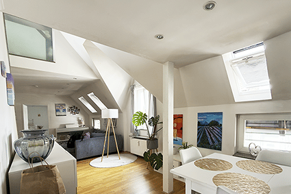 Weiträumige, schön geschnittene DG-Maisonettewohnung in Düsseldorf, 40472 Düsseldorf (Hubbelrath Lichtenbroich Rath Unterrath)