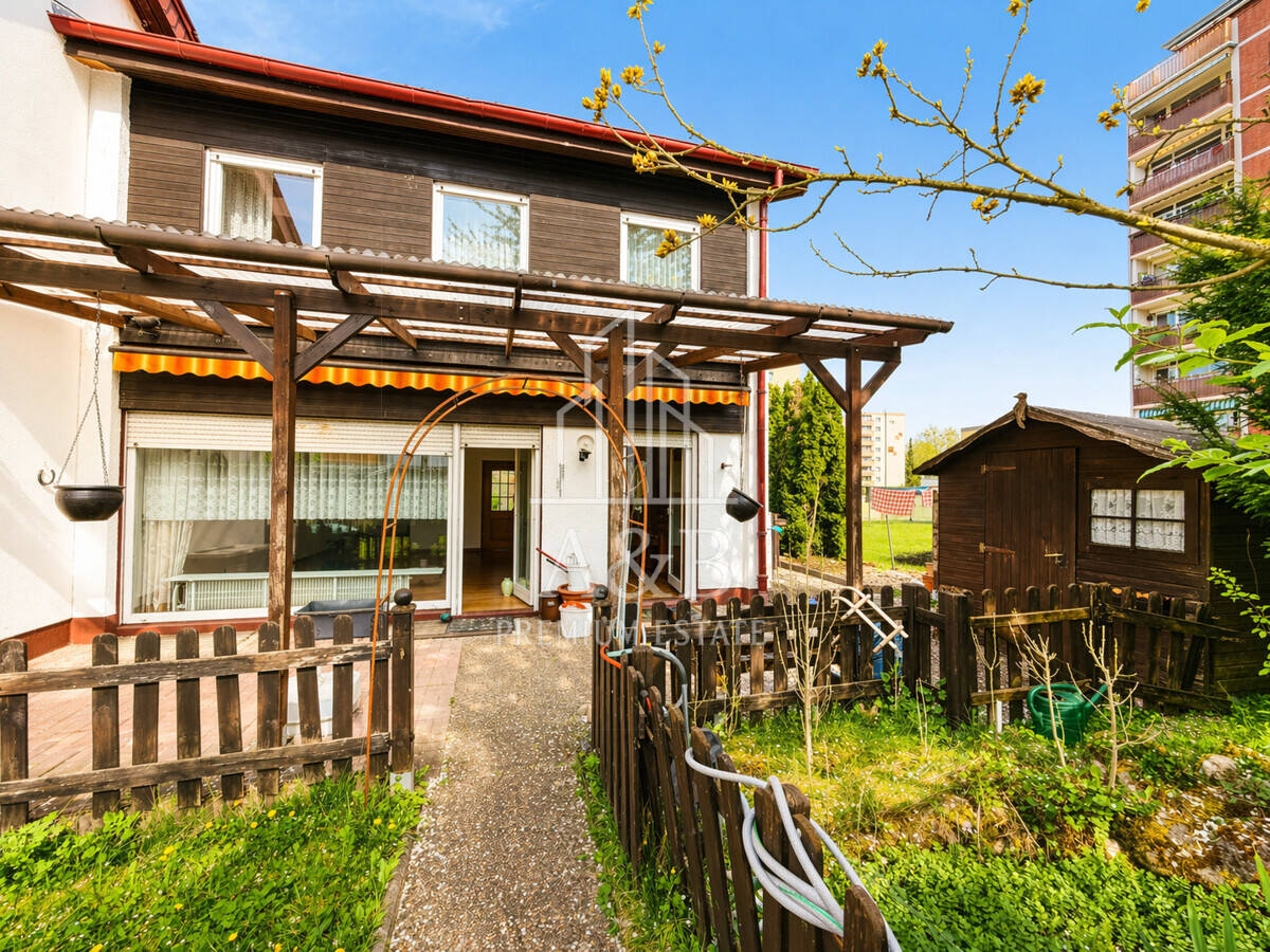 ** Reihenendhaus mit großem Garten **, 64646 Heppenheim (Bergstraße)