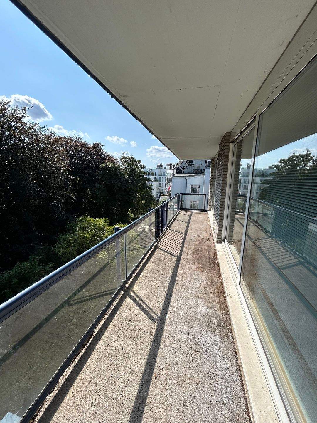 Lichtdurchflutete  unmöblierte 2,5 Zimmerwohnung / Alsterlage / Doppelbalkon/ 2 Bäder/ Fahrstuhl  / Fußbodenheizung/  ab sofort frei, 22087 Hamburg (Mitte Hamm Hohenfelde Uhlenhorst)