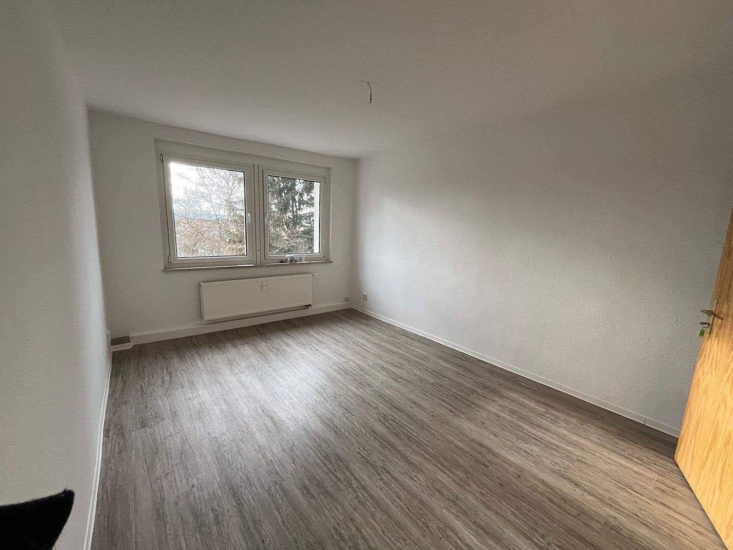 Einfach ankommen.. Marienthal…helle, moderne 1-Zimmer-Wohnung, Einbauküche gegen Aufpreis möglich.. sofort einzugsfertig, 8060 Zwickau
