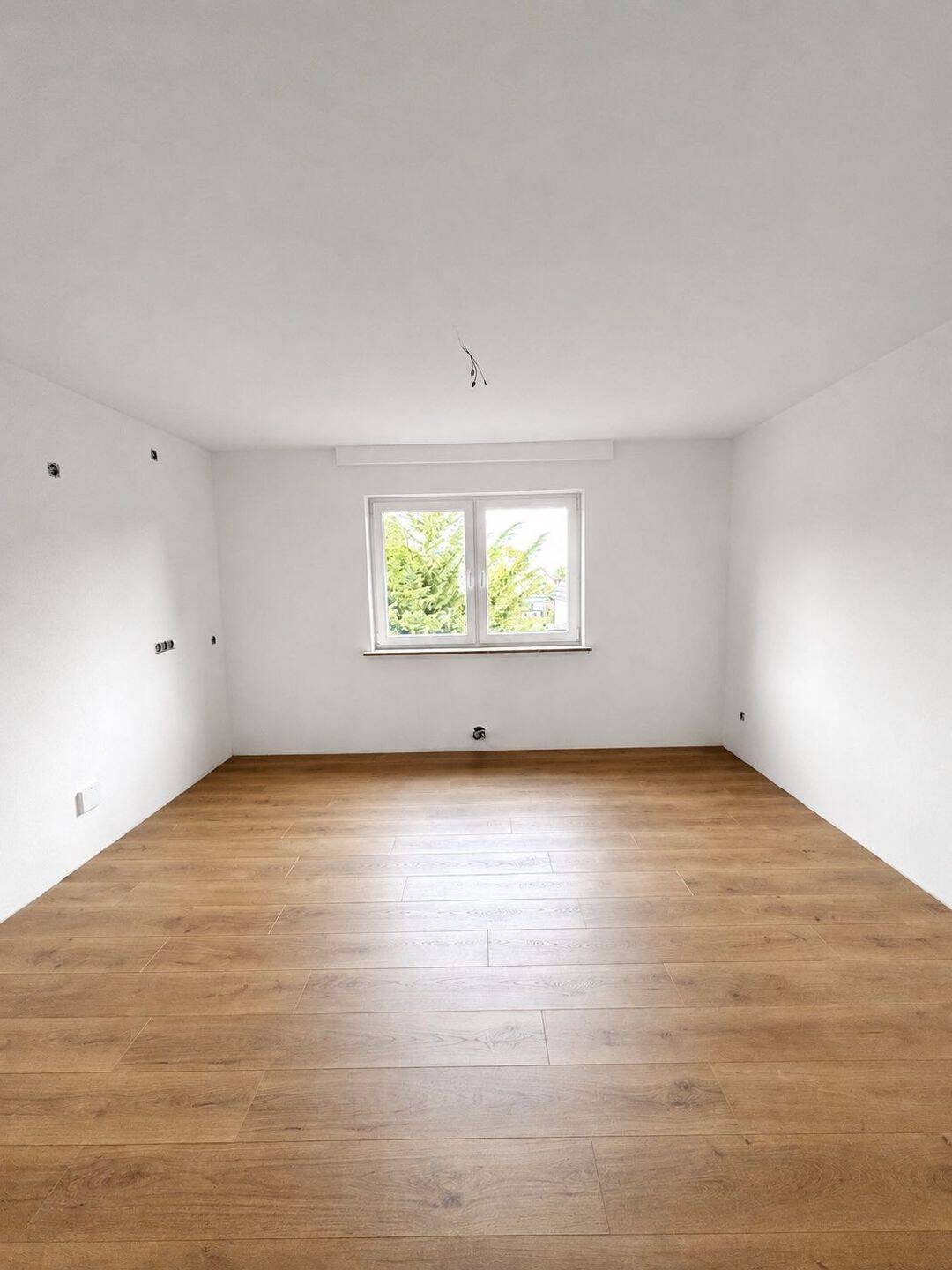 sanierte 3-Zimmer Wohnung in Zweifamilienhaus mit Balkon in ruhiger Sackgassenlage, 28832 Achim