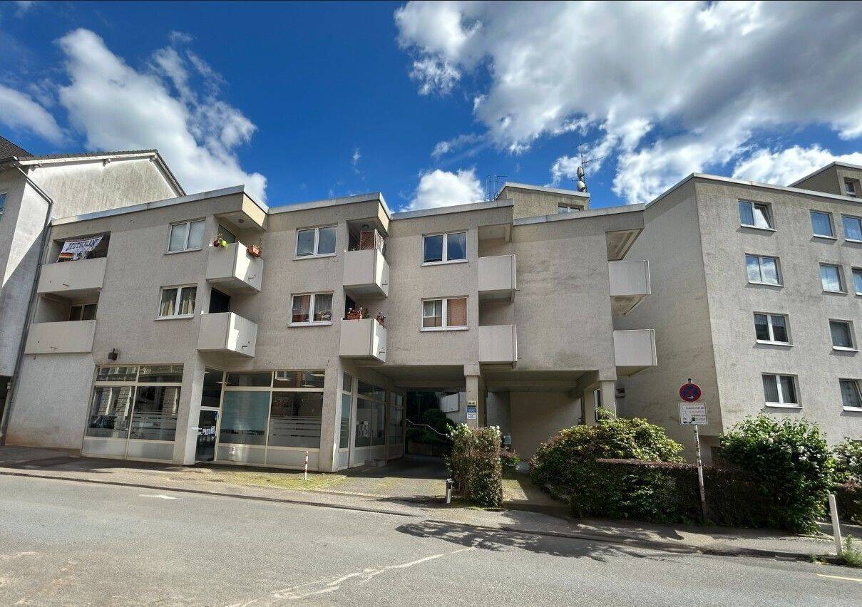 VERMIETETE EIGENTUMSWOHNUNG MIT TIEFGARAGENSTELLPLATZ IN WUPPERTAL-BARMEN, 42275 Wuppertal (Barmen)