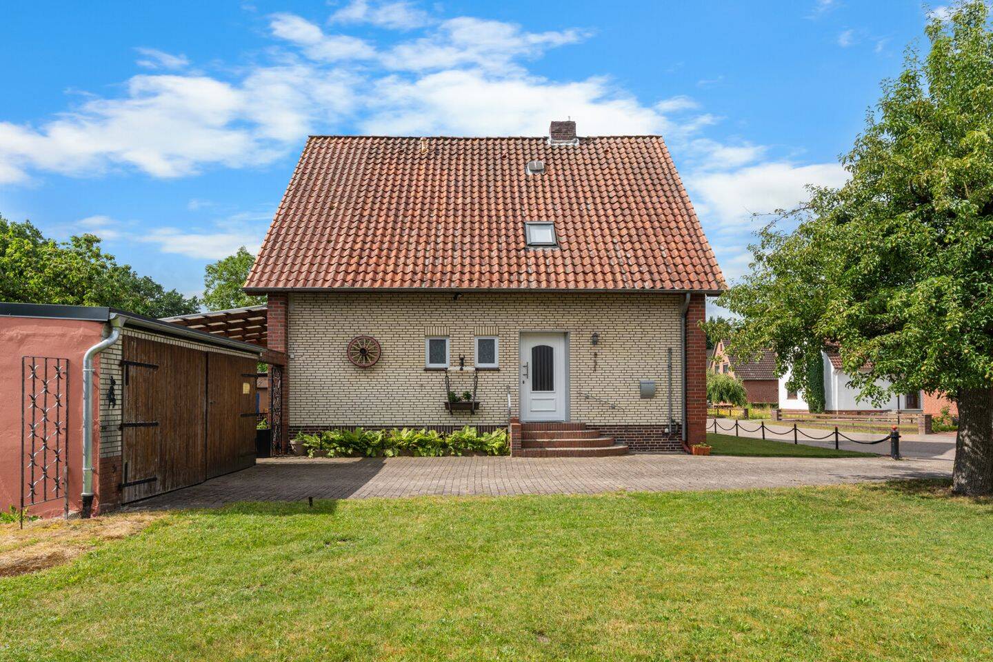 Freistehendes Einfamilienhaus mit großem Garten und weitem Blick ins Grüne, 28844 Weyhe