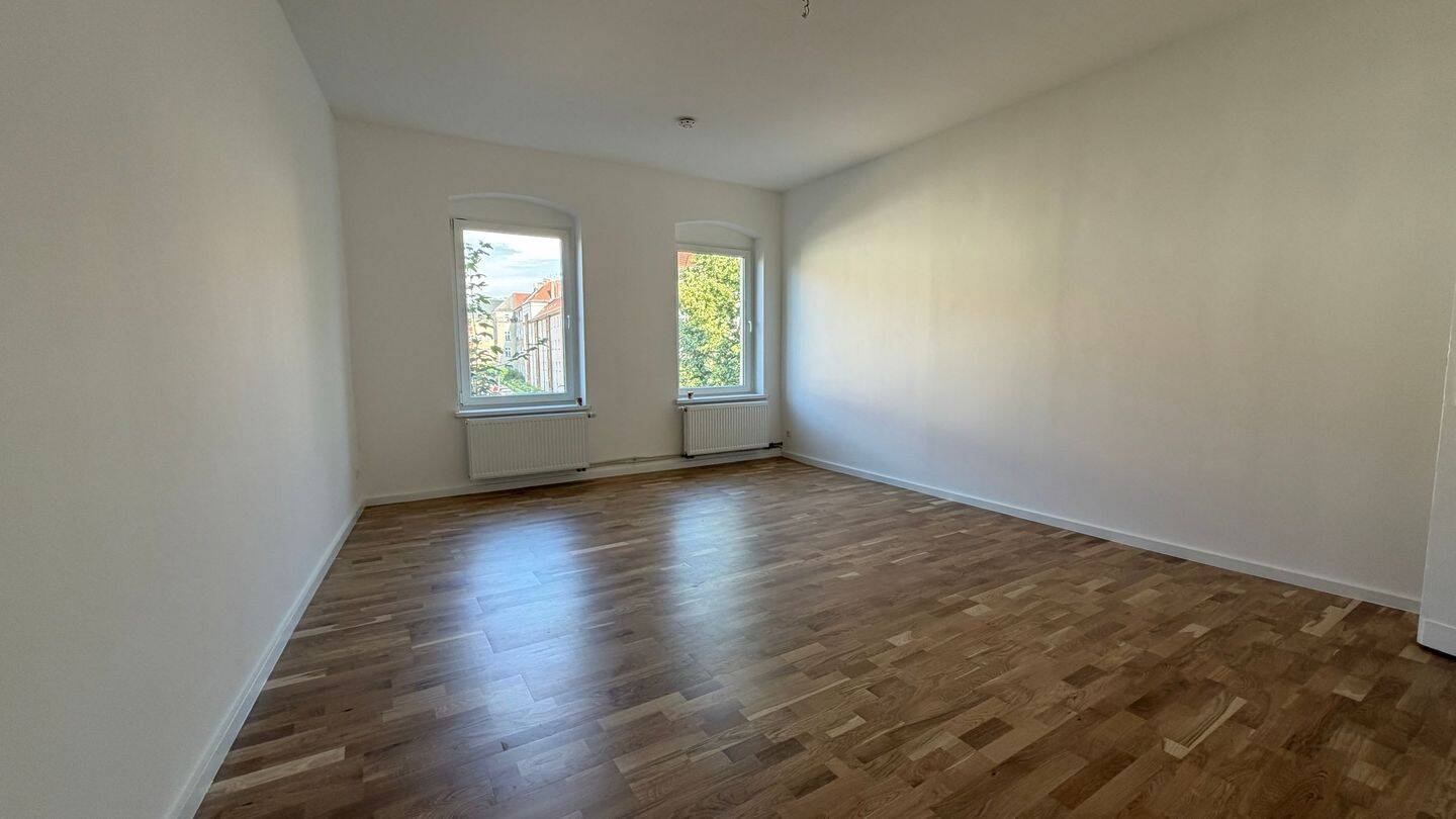 Frisch sanierte 2-Raumwohnung mit Einbauküche ! +Befristete Vermietung bis zum 30.09.2030+, 13088 Berlin (Pankow)