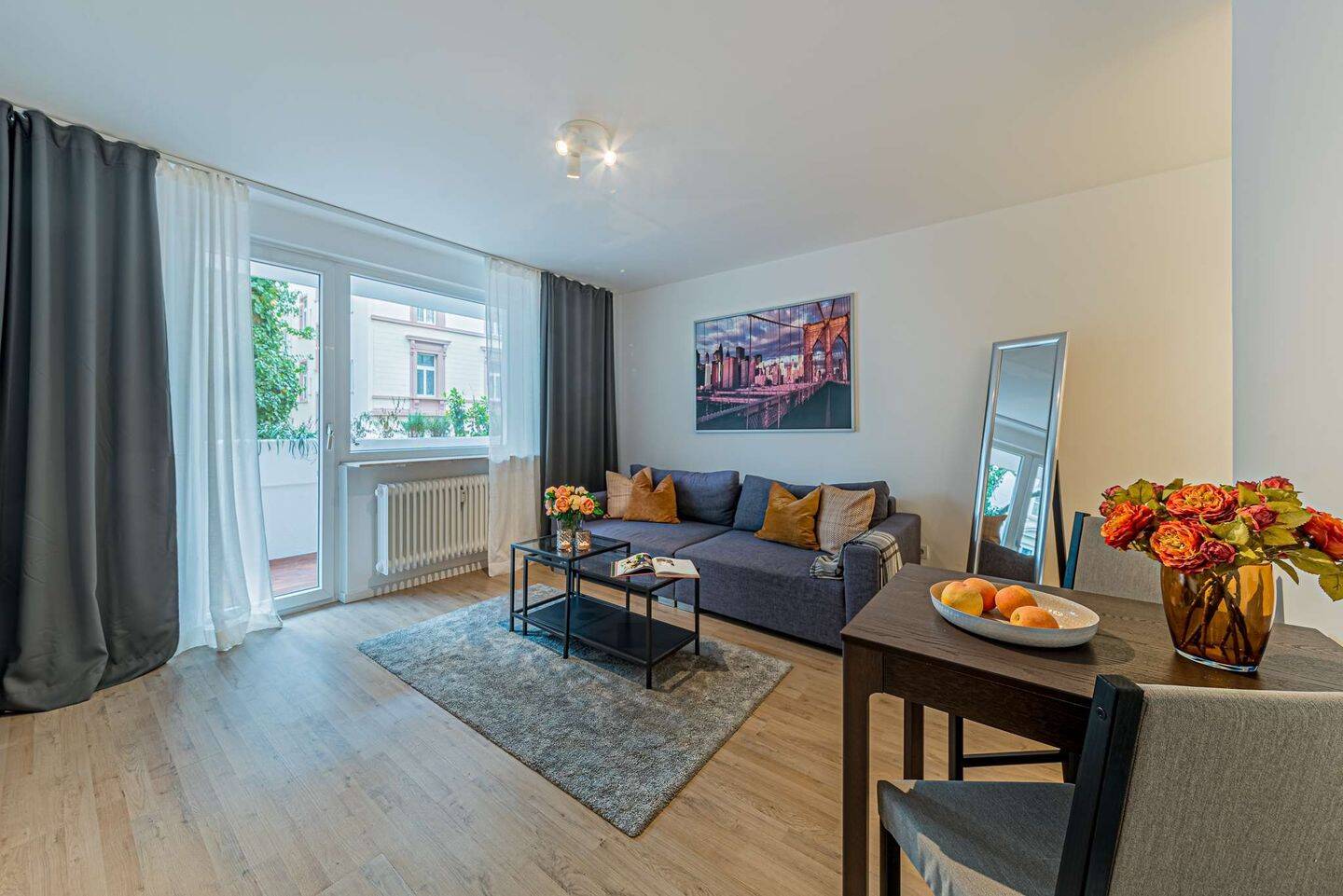 Schick möblierte Wohnung in schöner Westendlage, 60323 Frankfurt am Main (Westend-Nord Westend-Süd)