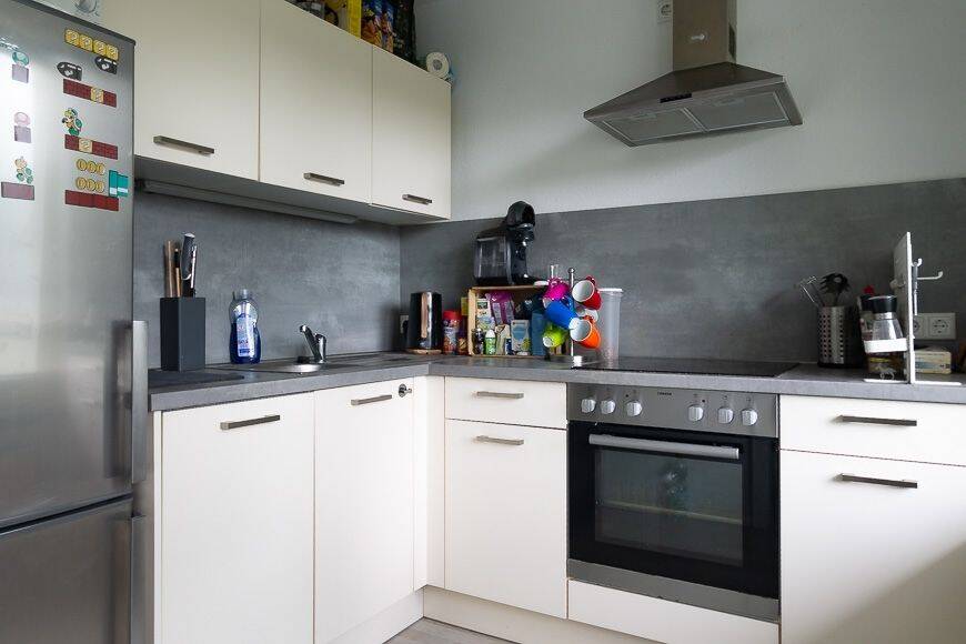 *APARTMENT M. EBK UND GR. SONNENBALKON* D- Eller/ Grenze Wersten Nähe Heinr. Heine Universität, 40229 Düsseldorf (Eller Lierenfeld Oberbilk)