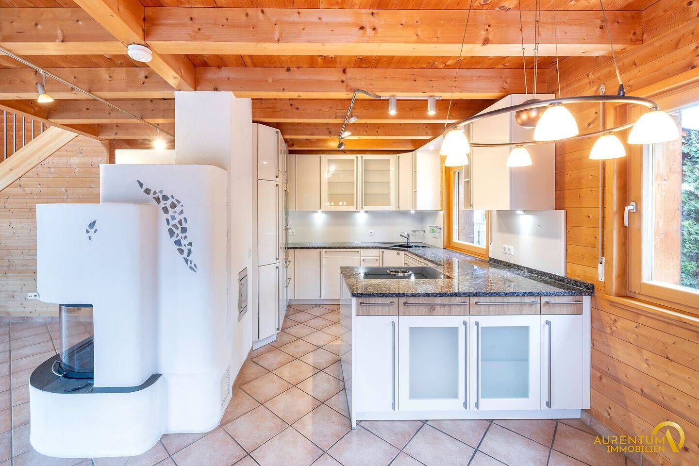 2 Häuser! Geschmackvolles A+-Holzmassivhaus mit 250 m², inkl. Einliegerbungalow & PV mit Speicher, 84092 Bayerbach b. Ergoldsbach