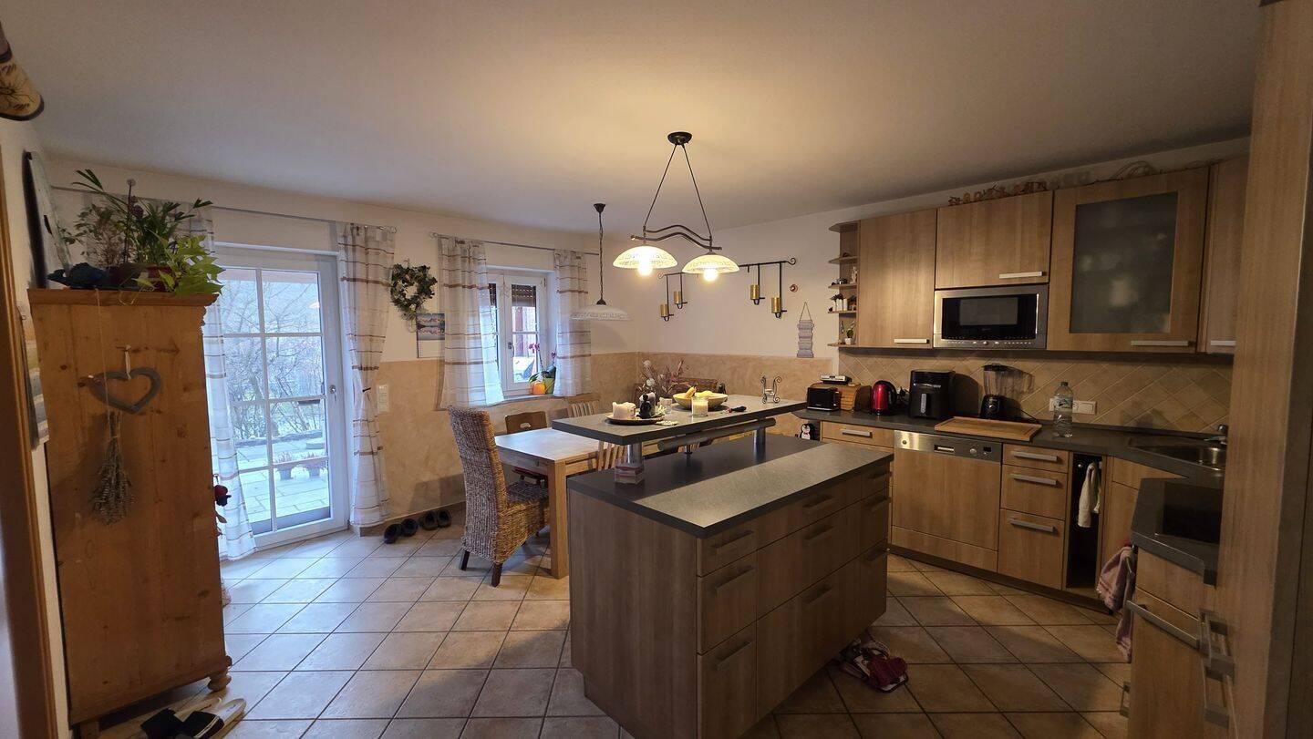Große 4,5-Zimmer-Maisonette-Wohnung mit Garten & Terrasse, 83556 Griesstätt