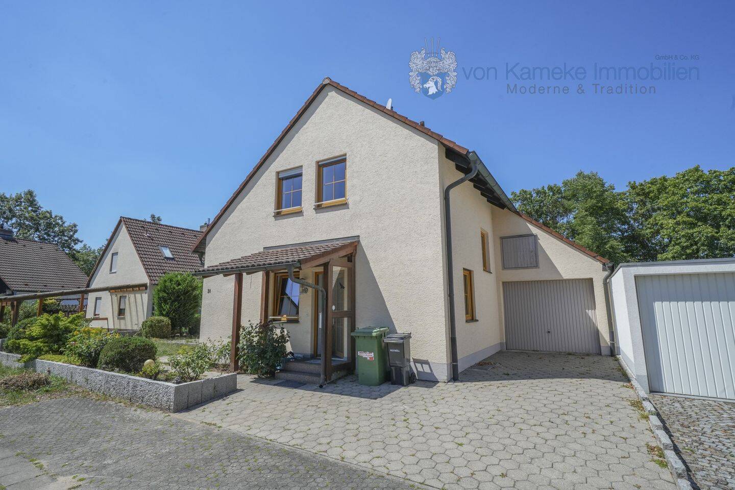 Gemütliches Einfamilienhaus mit großem Garten und Garage, 91325 Adelsdorf